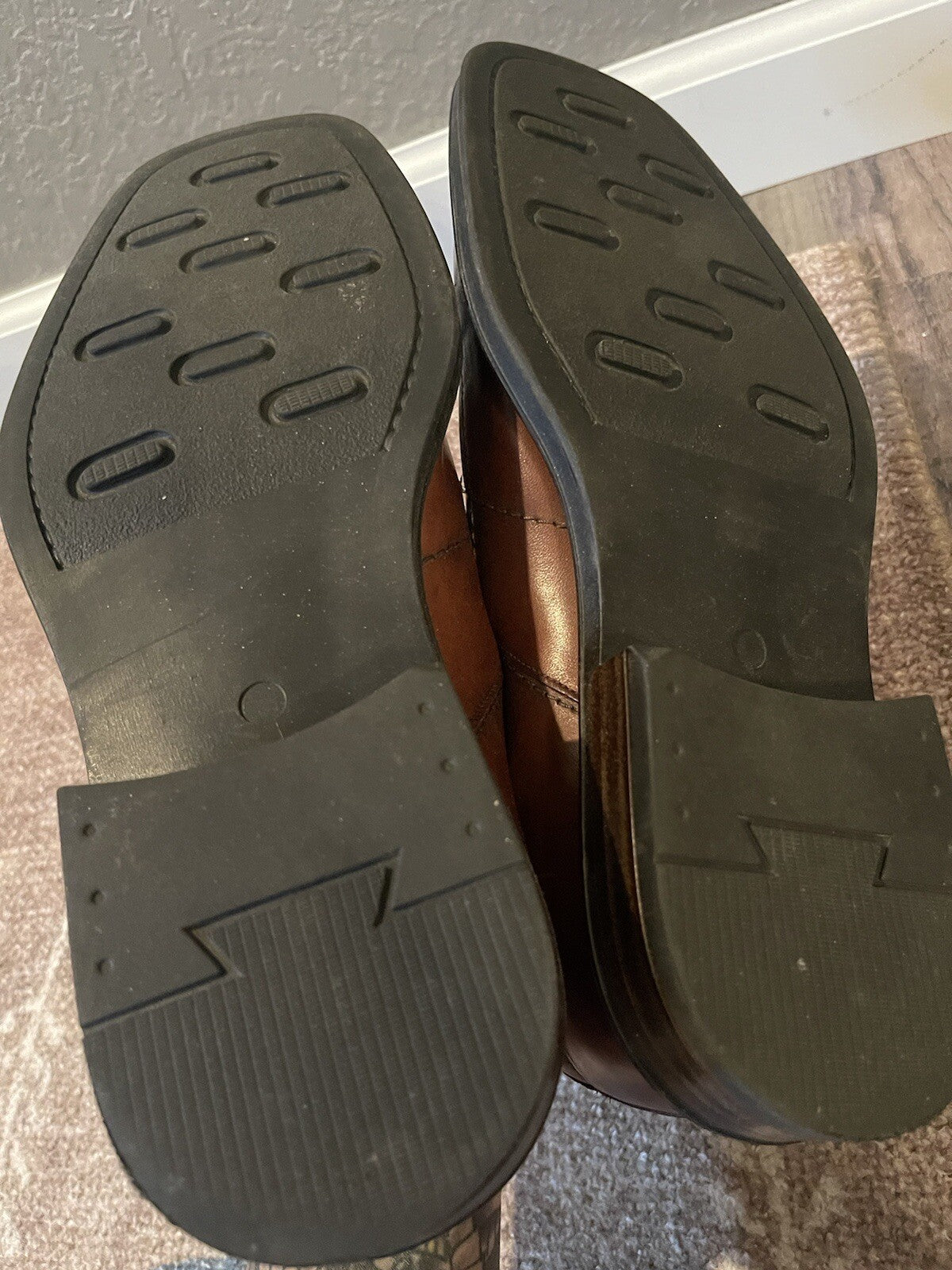 Skechers mens dress shoes size 10 brand new