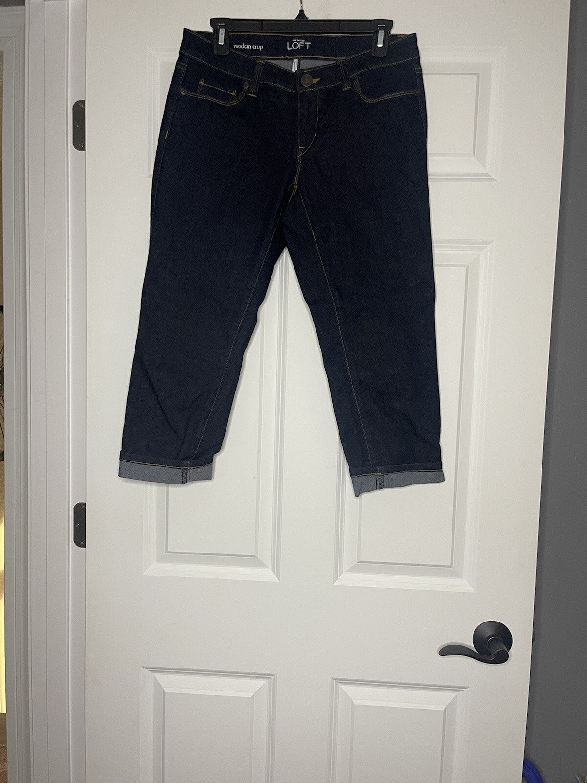 Ann Taylor loft modern crop jeana 28/6 dark wash