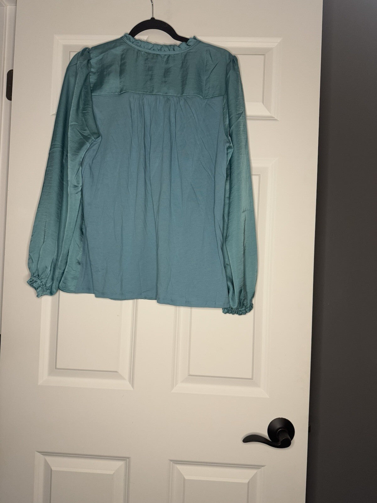 Loft Long Sleeve Shiny Teal Blouse Ruffle Collar Large Nwt