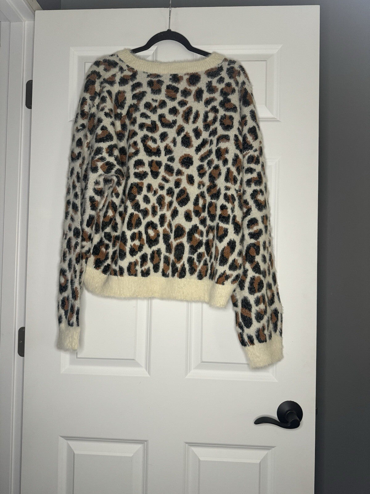 Gilli Large Sweater Cream Brown Black Animal Print