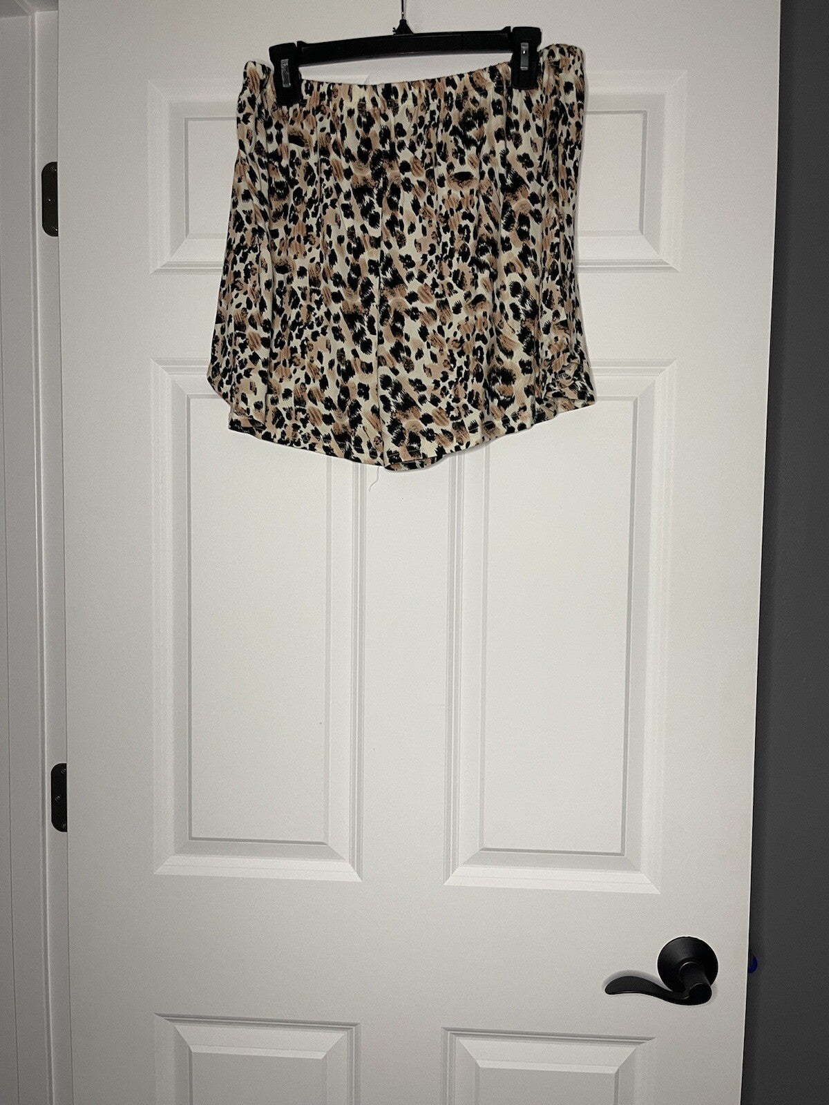 Moon Nite 2 piece pajamas xl beige with black white brown animal print NWT