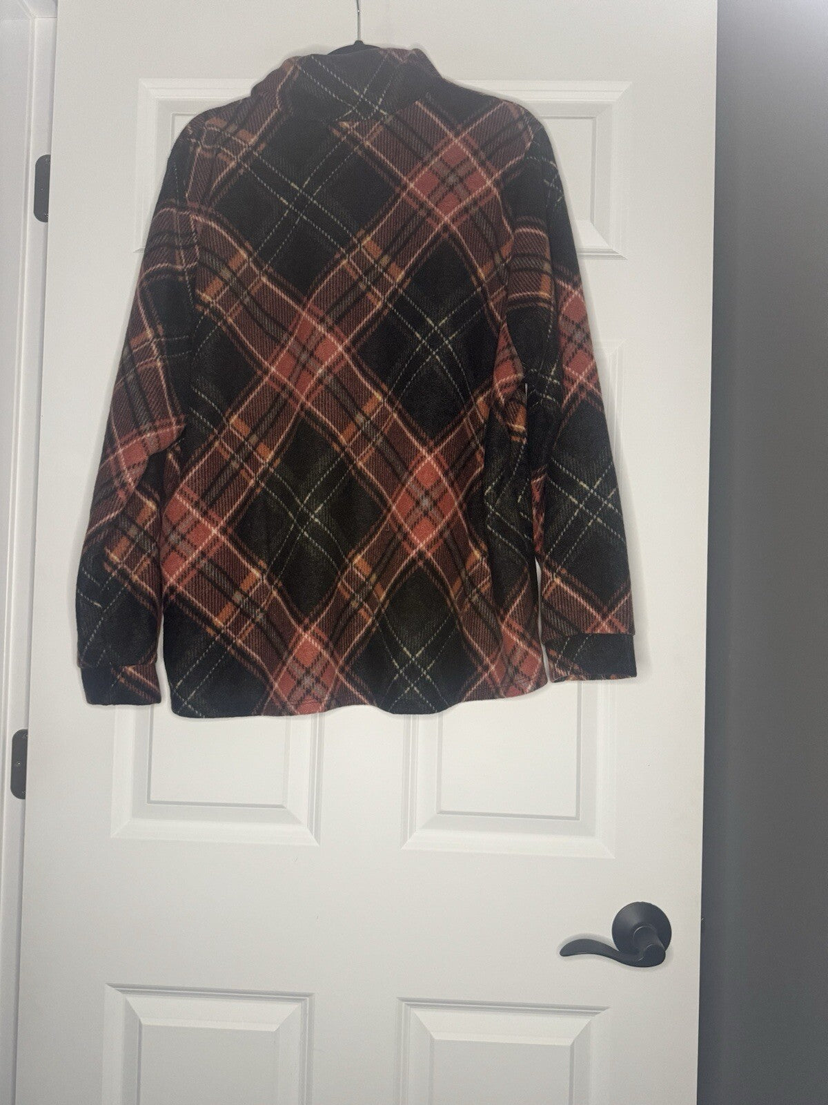 E Luna Shacket 1x Black Red Green Yellow Plaid So Soft Nwt