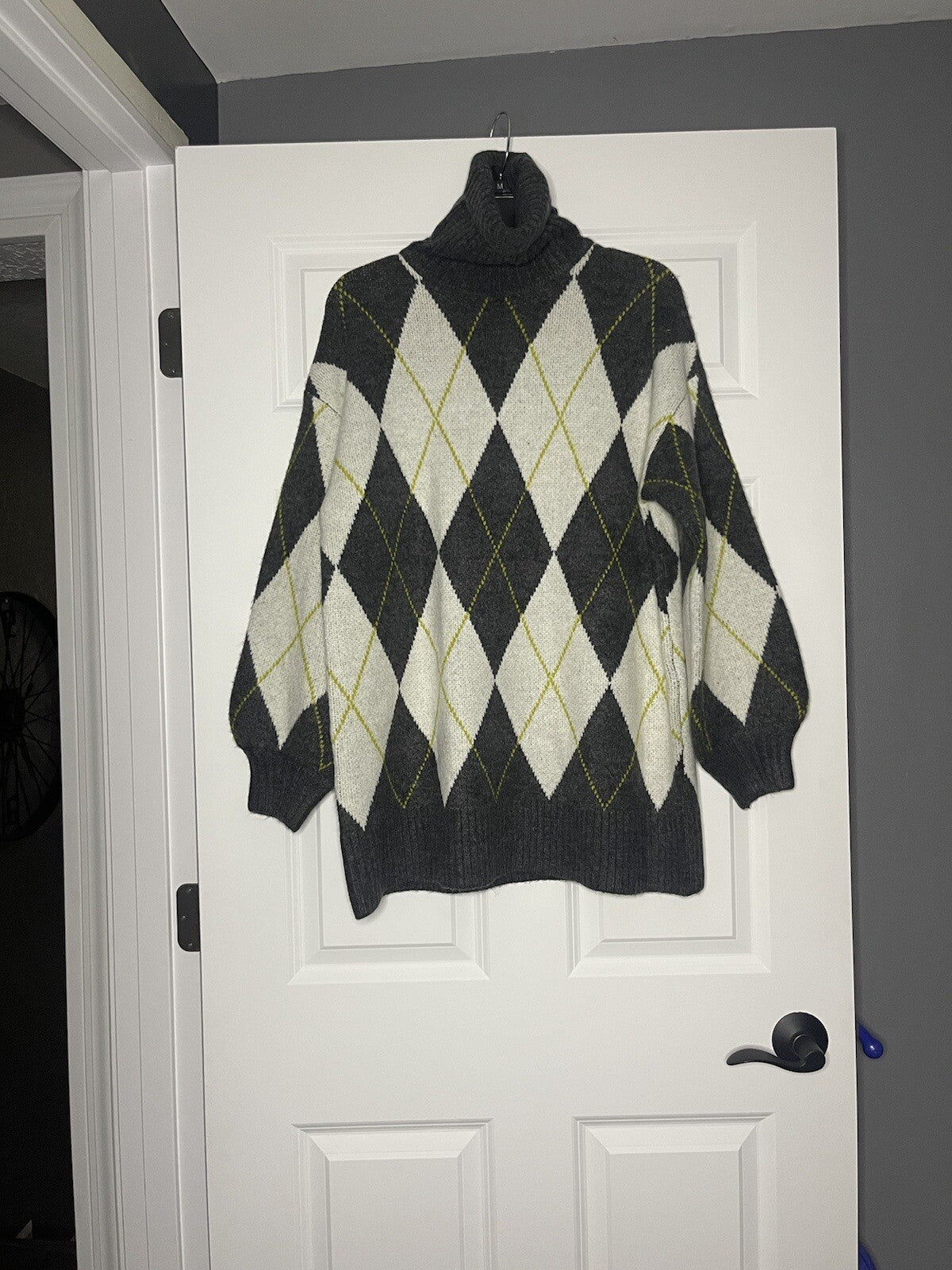 Maverick the collection sweater small gray white yellow NWT