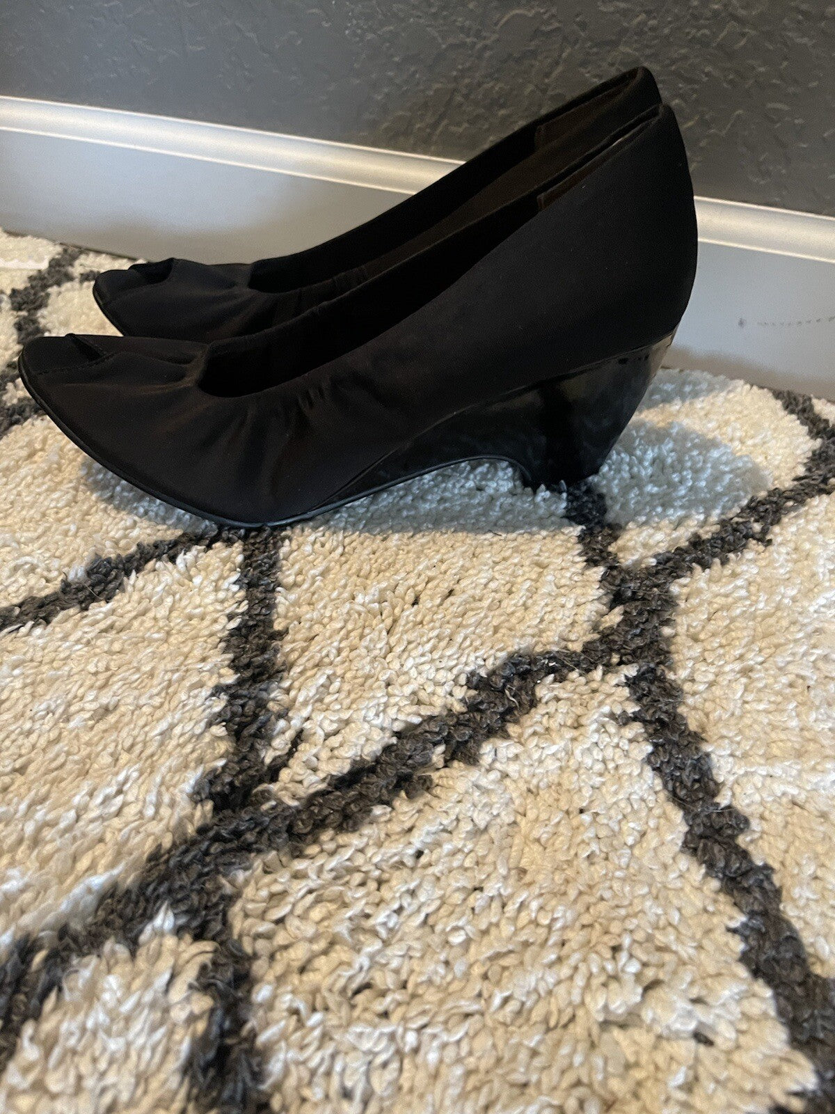 Bandolino Black Peep Toe Heels Size 9
