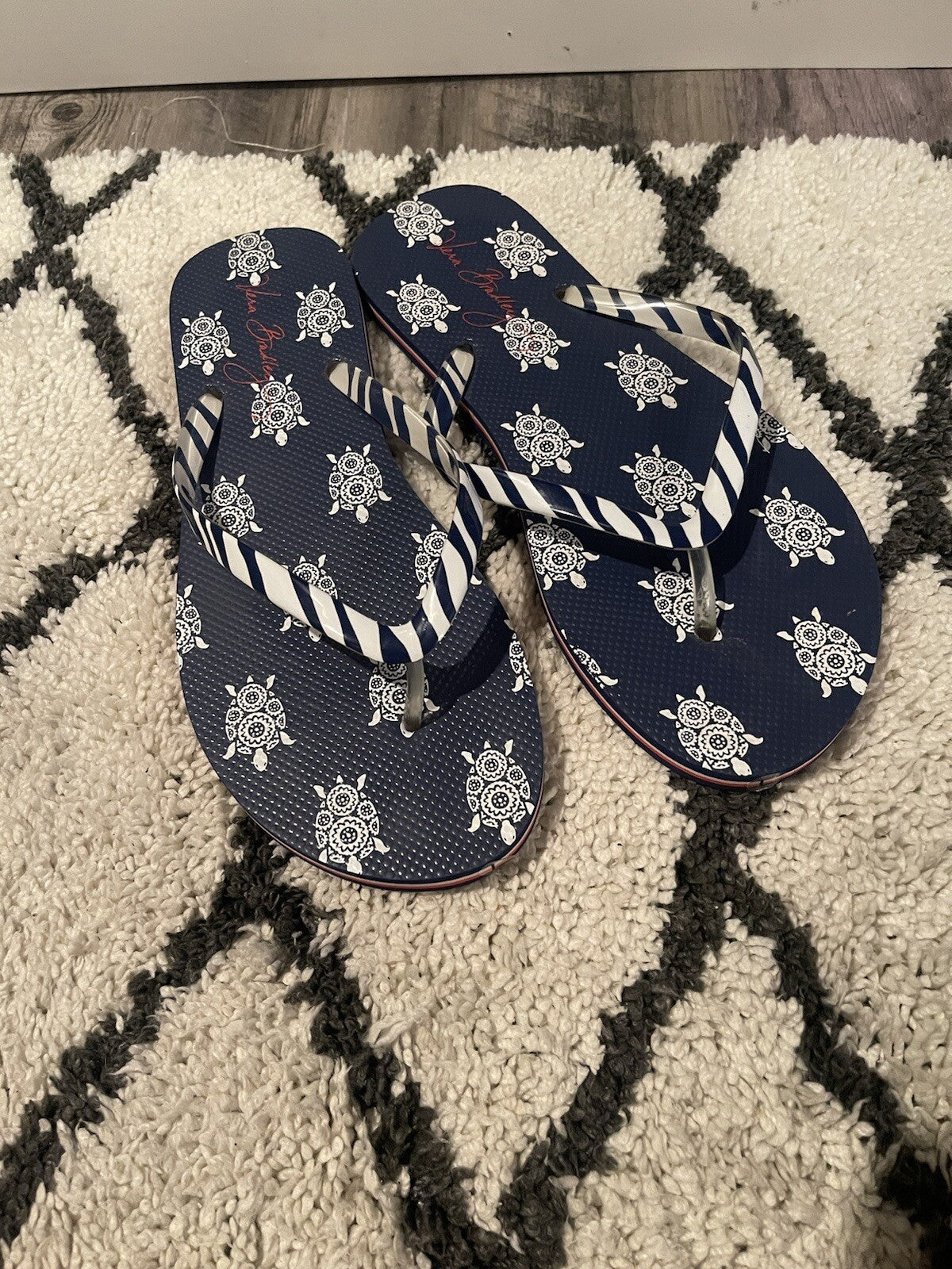 Vera Bradley Flip Flops Navy And White Size Large