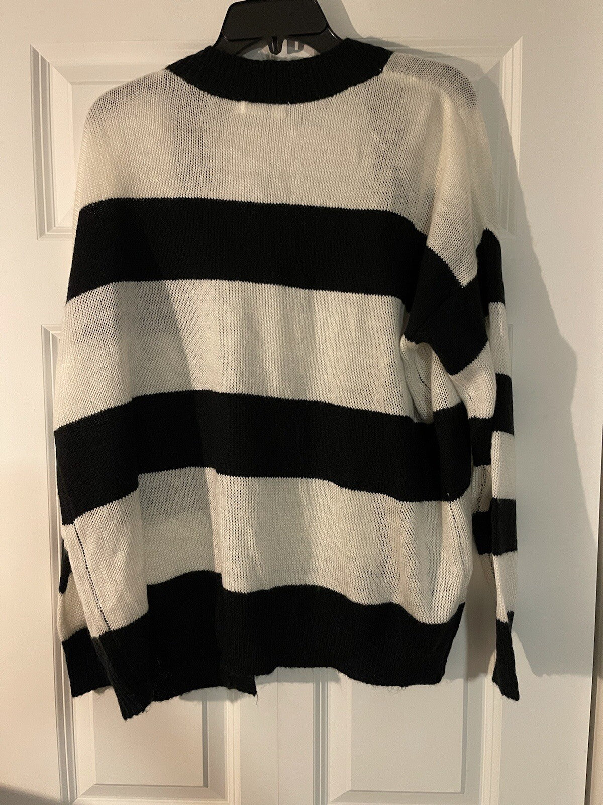 Mod ref cardigan sweater m/l black and white striped nwt