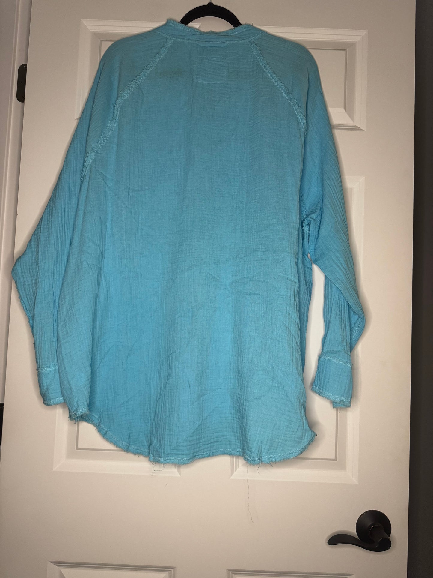 Aerie long sleeve button up blouse xl blue