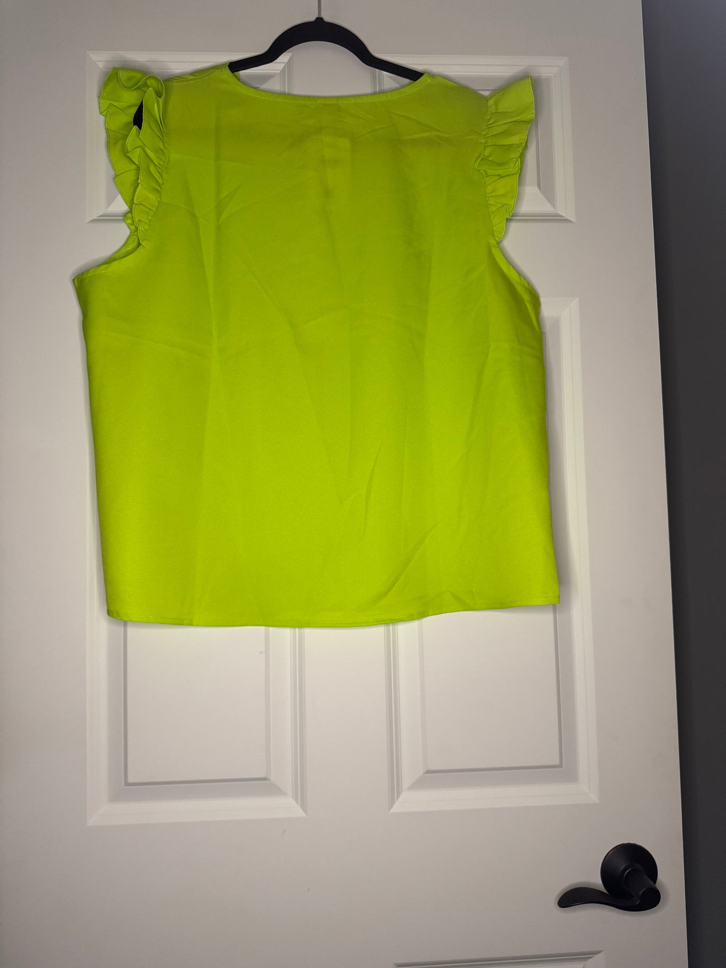 Sew in love short ruffle sleeve blouse 1xl neon green nwt 36