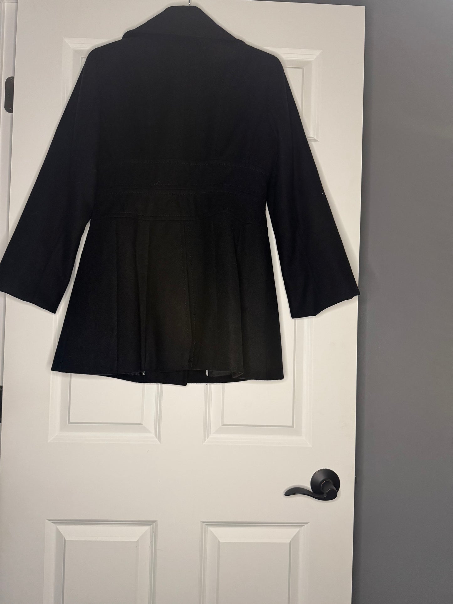 Jessica Simpson pea coat medium black in great condition