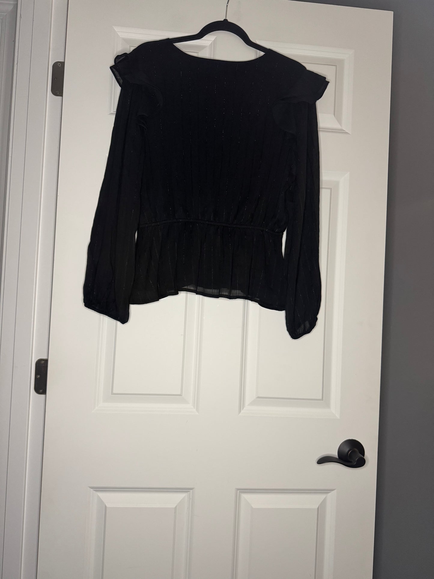 Vera wang long sleeve blouse medium black stripe w silver sparkle