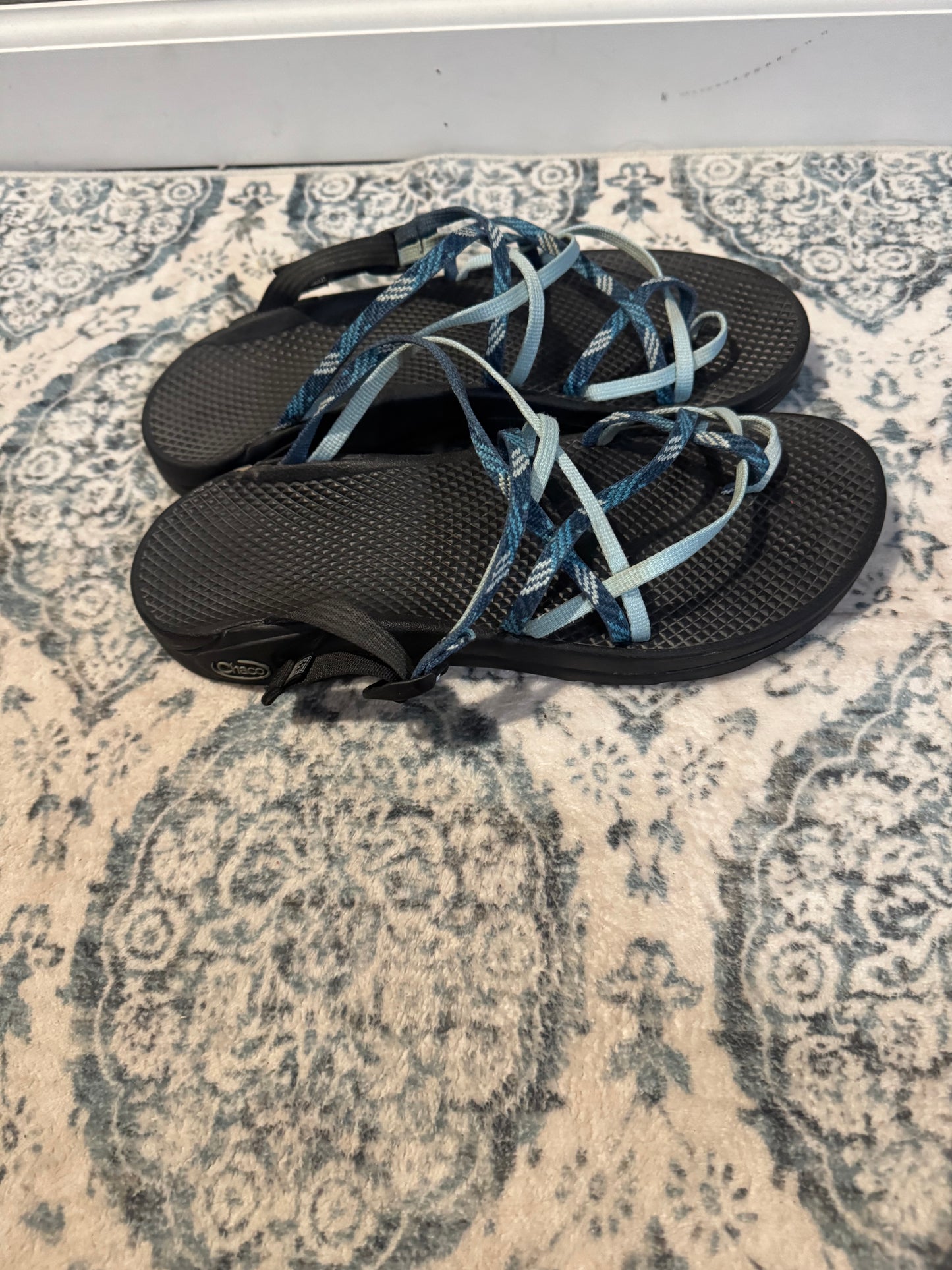 Chacos slip on sandals black blue green 10 excellent condition