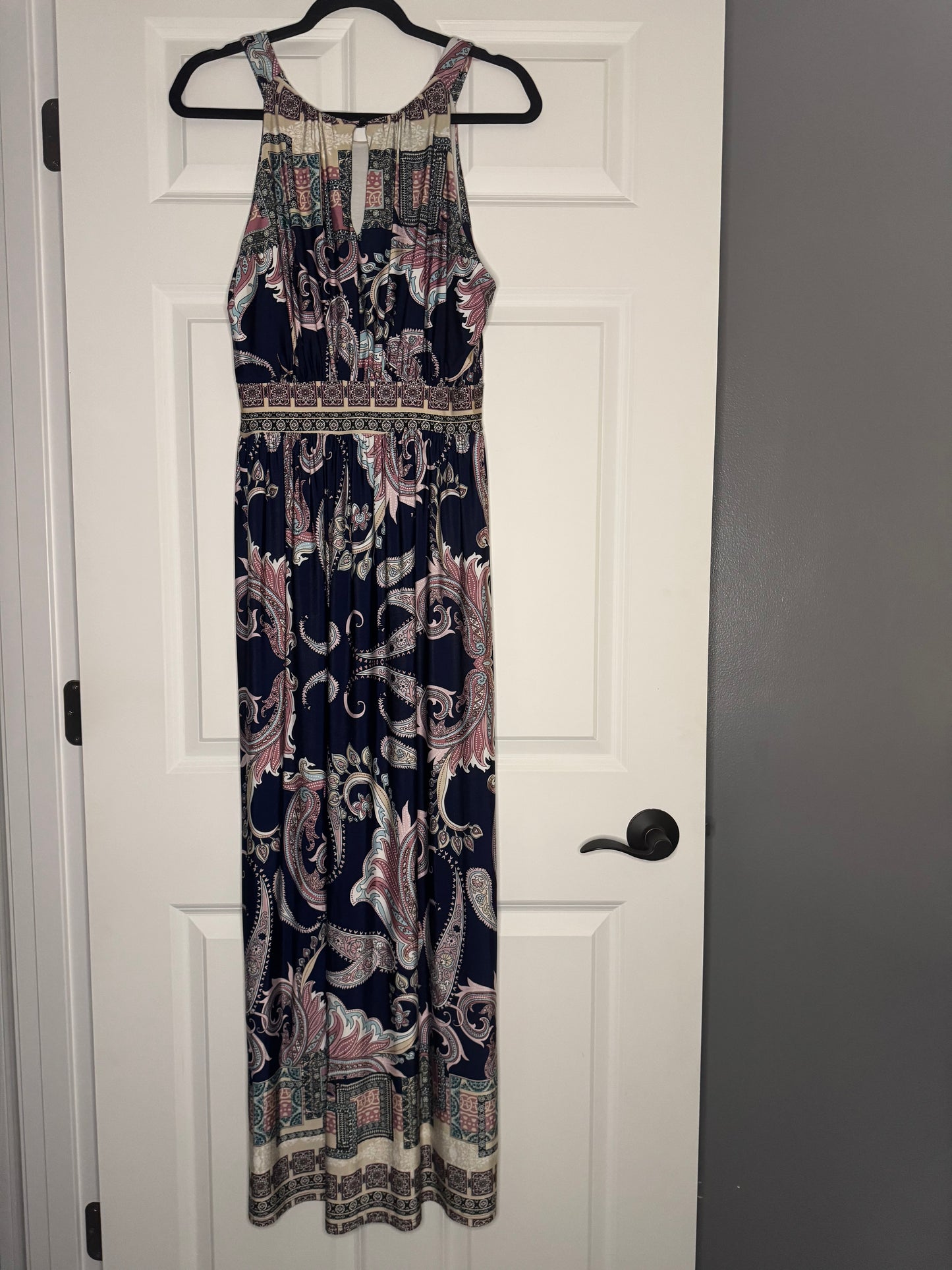 Gilli maxi dress large navy with cream mauve green print