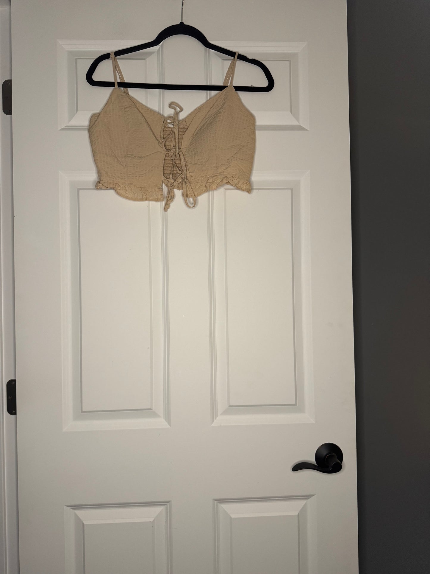 Aerie small sleeveless crop blouse built in bra beige