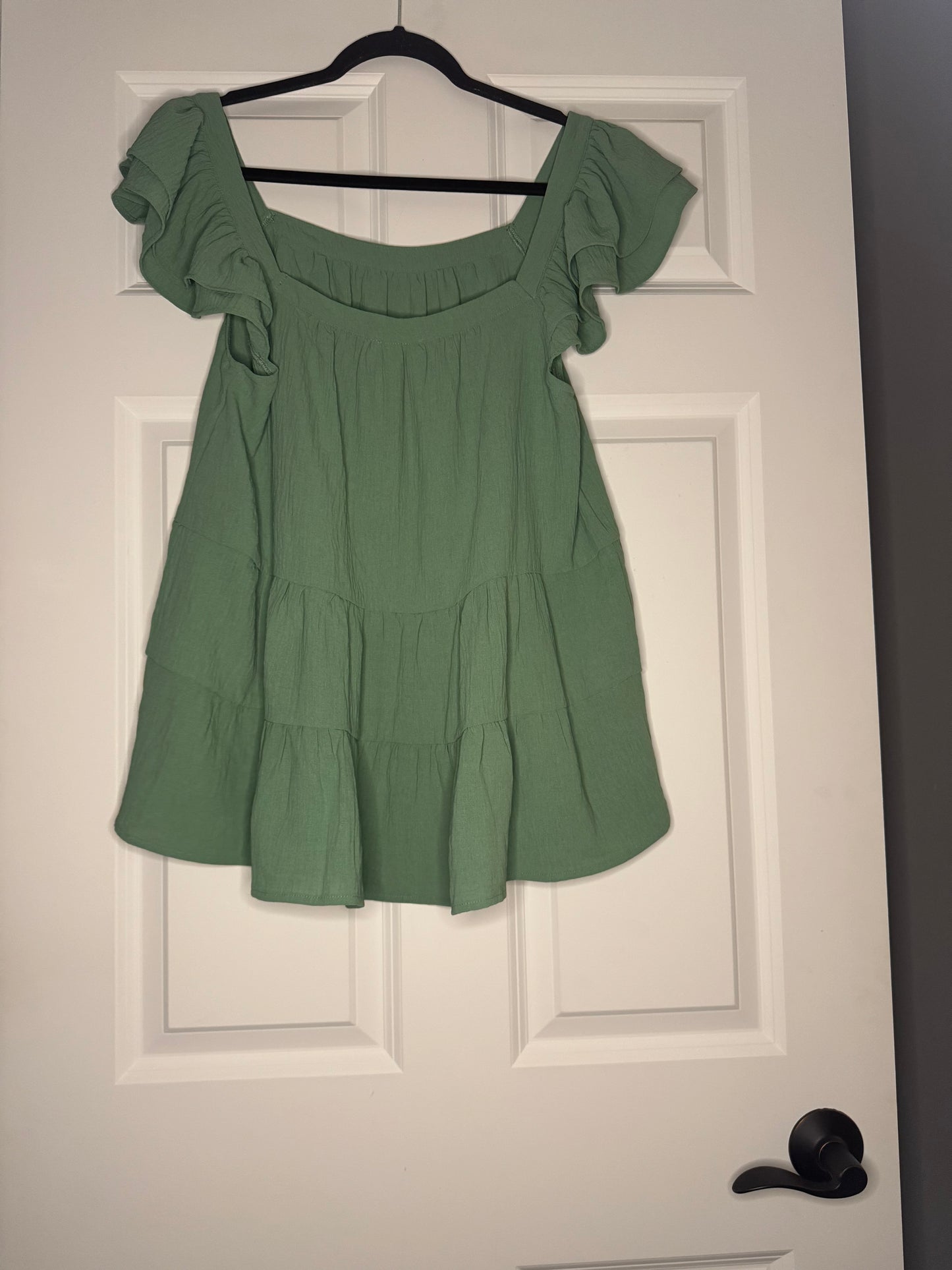 Heyson short sleeve top large ruffle sleeve green
