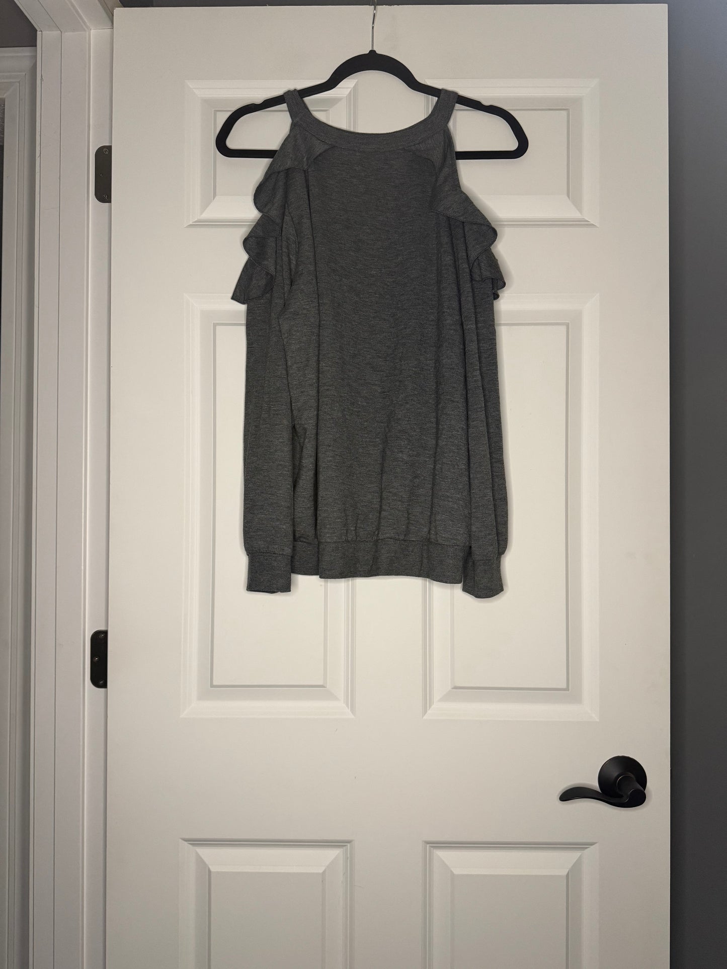 Express sweatshirt w cutout shoulders and ruffles xl gray