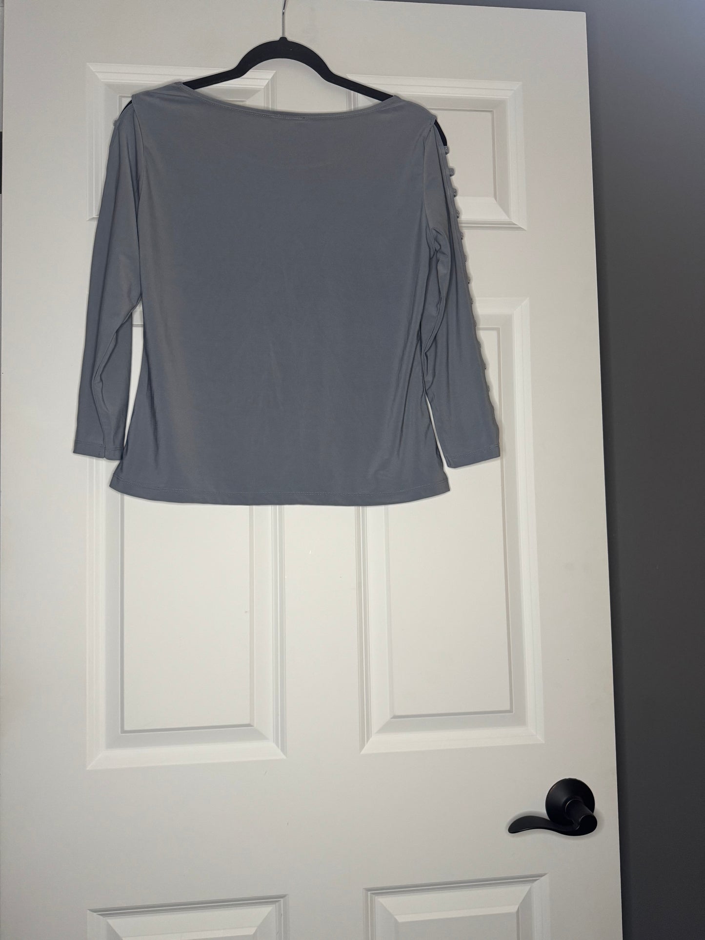Clara s blouse small w cut out rhinestone sleeves gray
