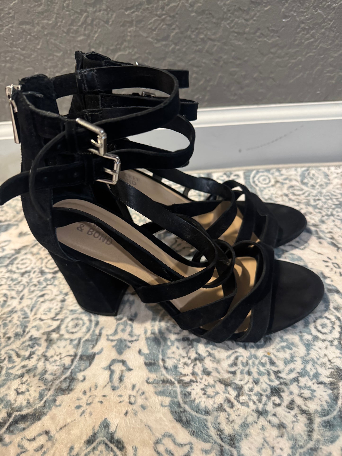 Bleeker bond black strappy leather heels size 7