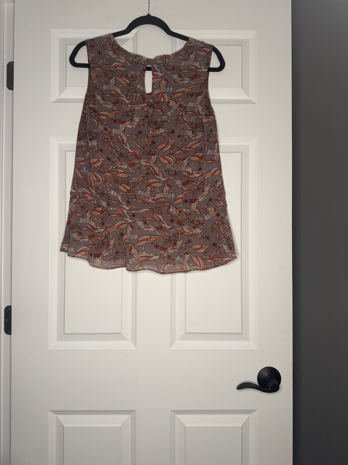 Cabi Sleeveless Blouse Medium Lavender Orange Red Taupe Print