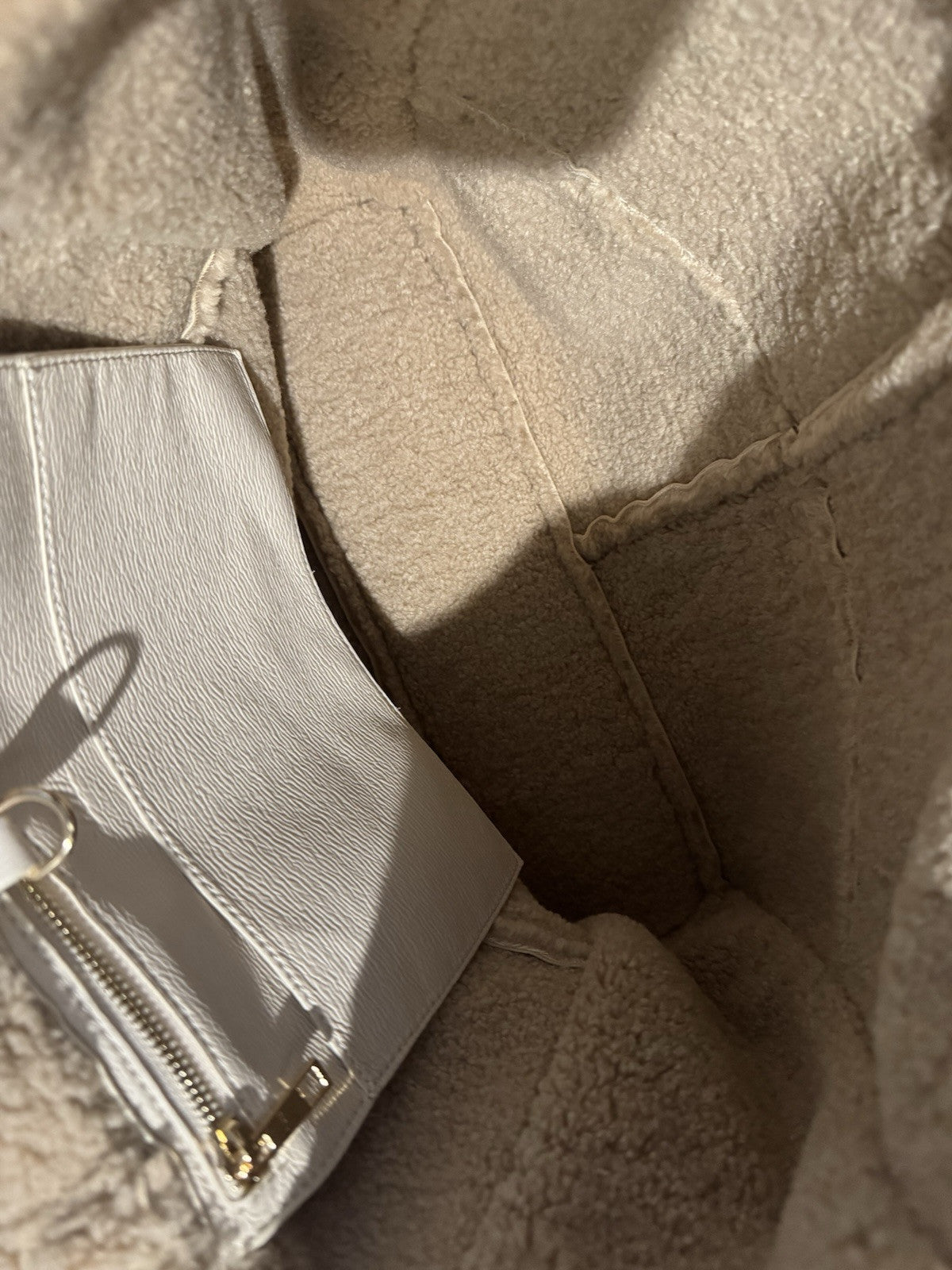 Like Dream Cream Beige Shoulder Bag