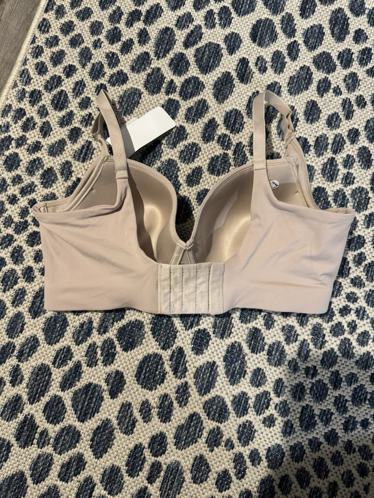 Leonisa Bra 36b Underwire Beige Nwt