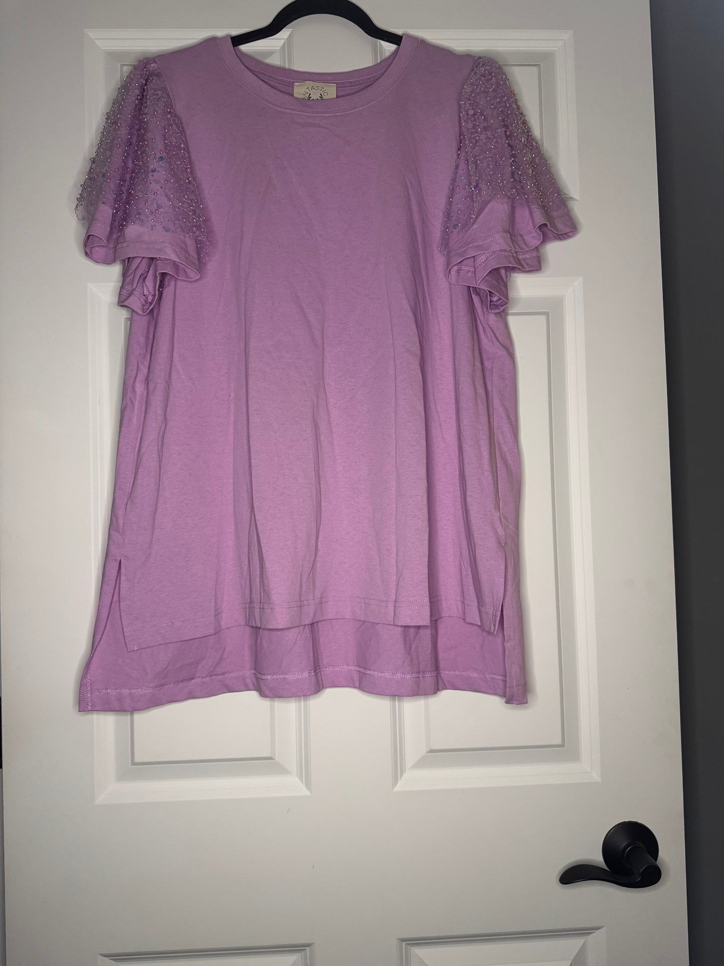 Fantastic fawn short sleeve blouse large purple poofy sequin & beaded sleeves