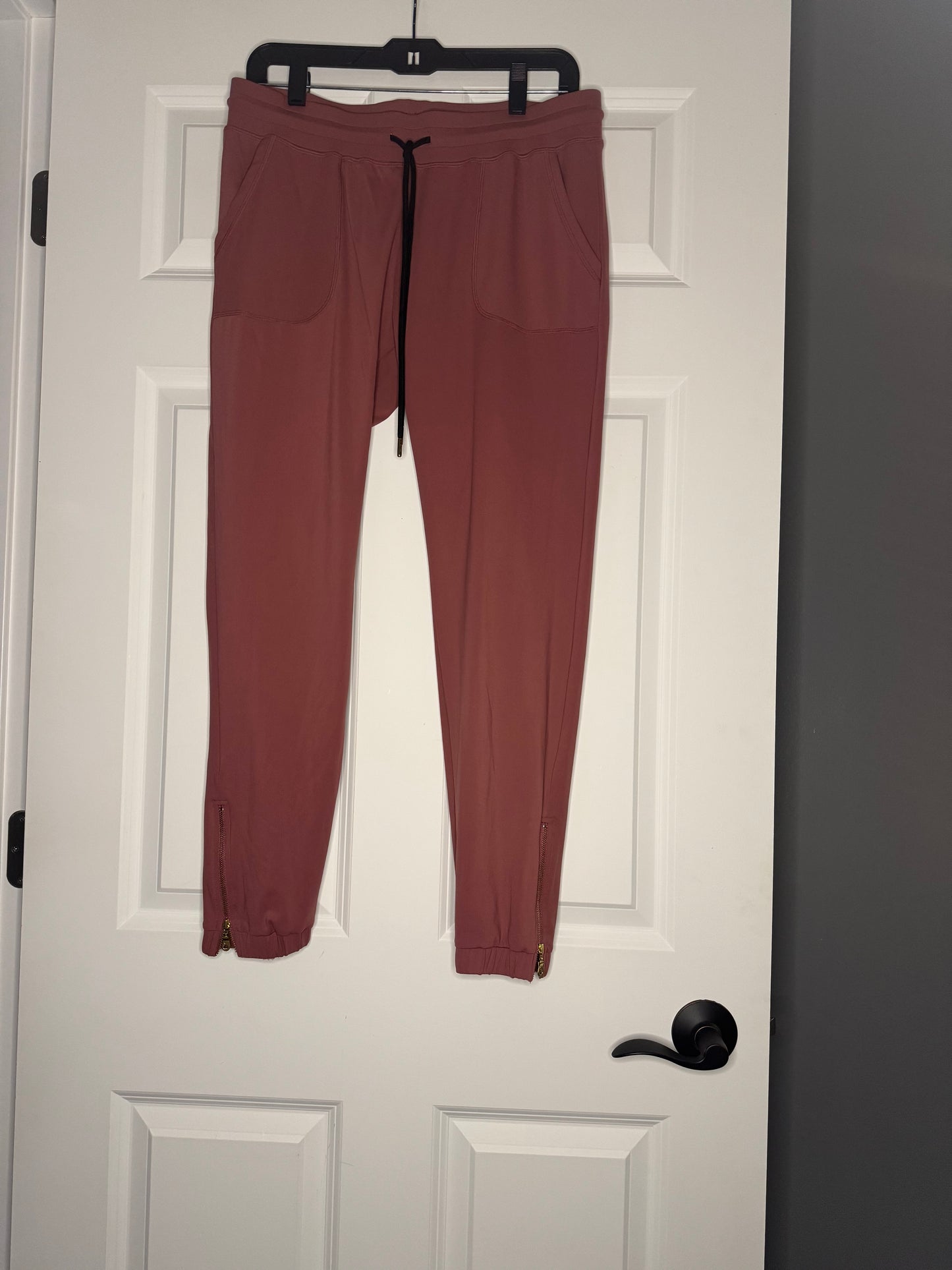 Zyia active mauve joggers medium in excellent condition