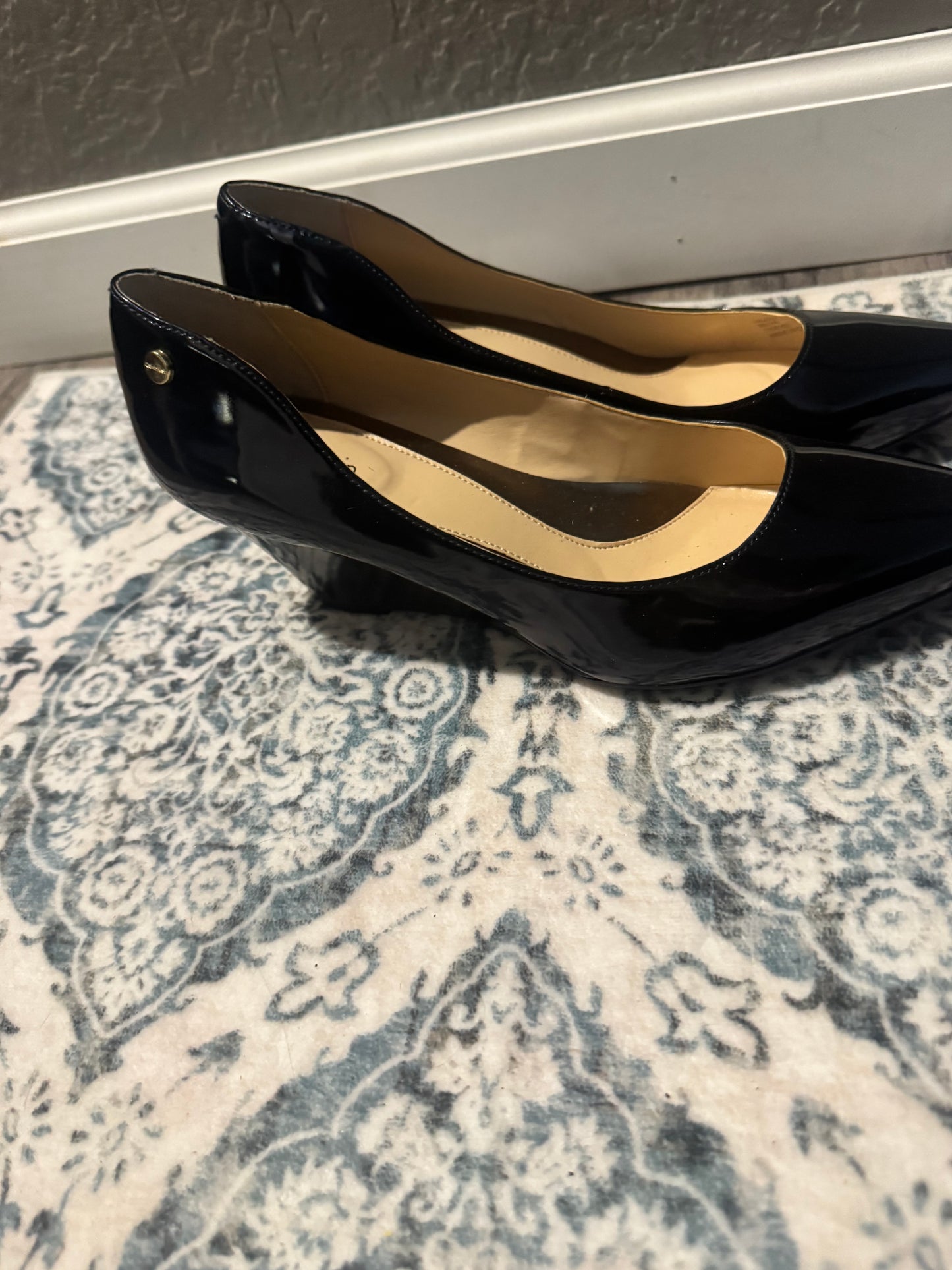 Calvin Klein navy heels 7 1/2 shimmery