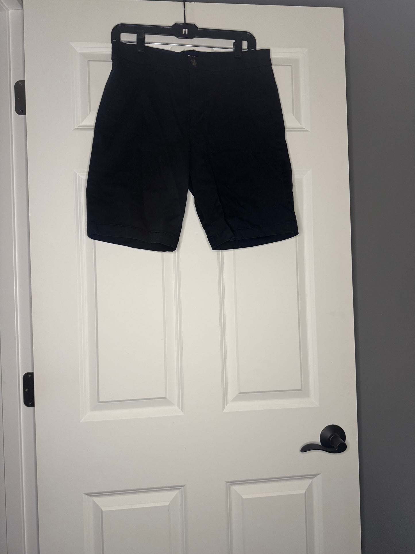 Gap flat front men’s shorts black 30 nwt