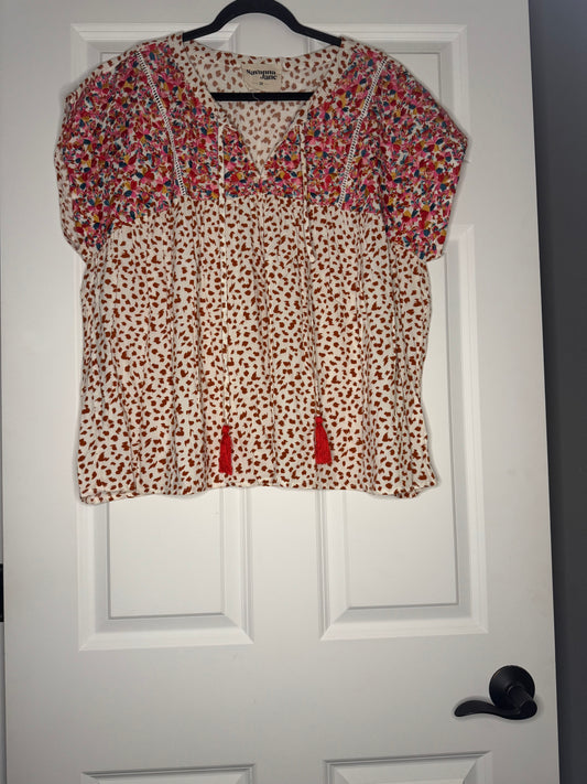 Savanna Jane short sleeve blouse 2x cream with rust print and multicolor stitching