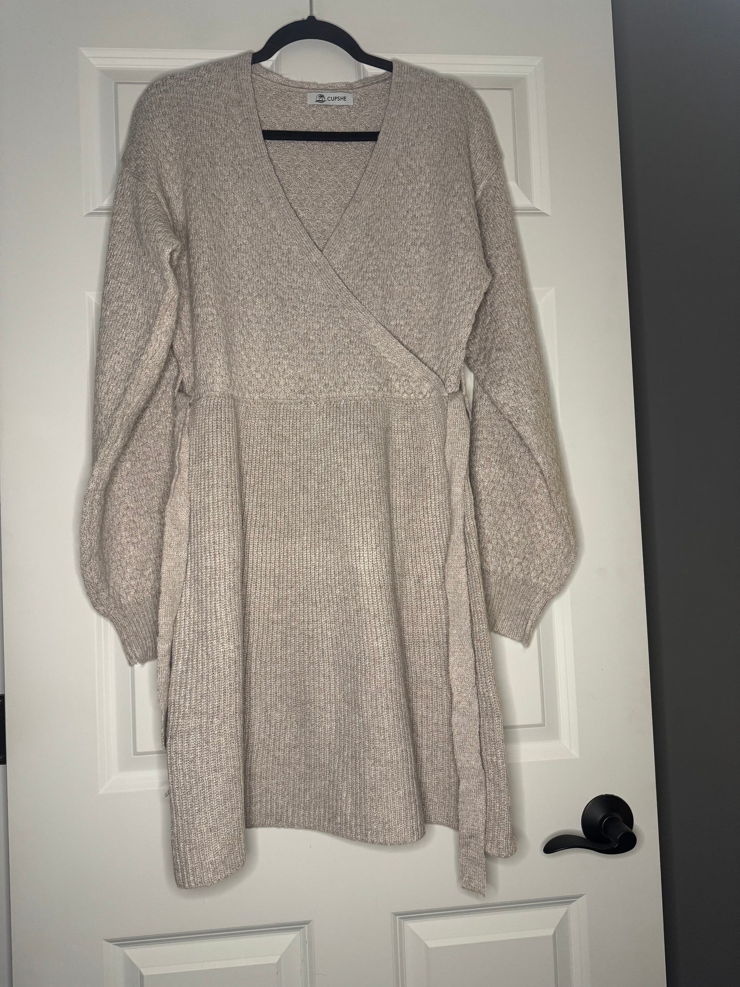 Cupshe sweater dress w belt beige xl nwot