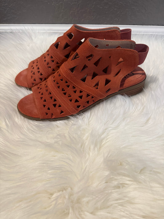 Diba women’s sandals size 10 orange/salmon in good condition