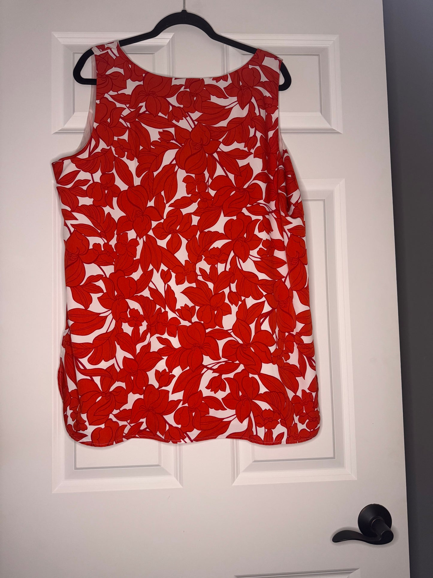 Ann Taylor sleeveless top red white floral xxl