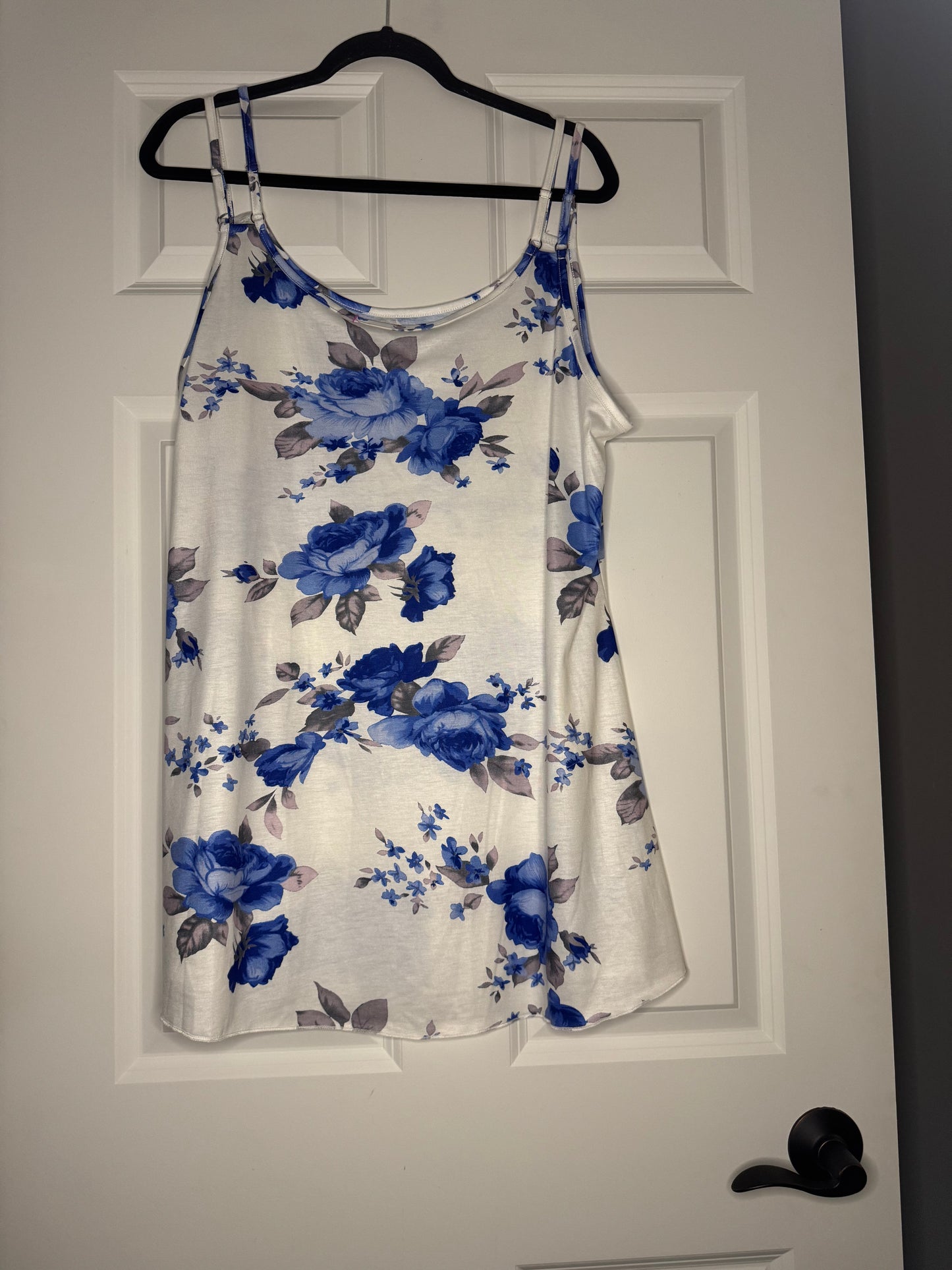 Unbranded sleeveless blouse xl white w purple gray blue floral nwt