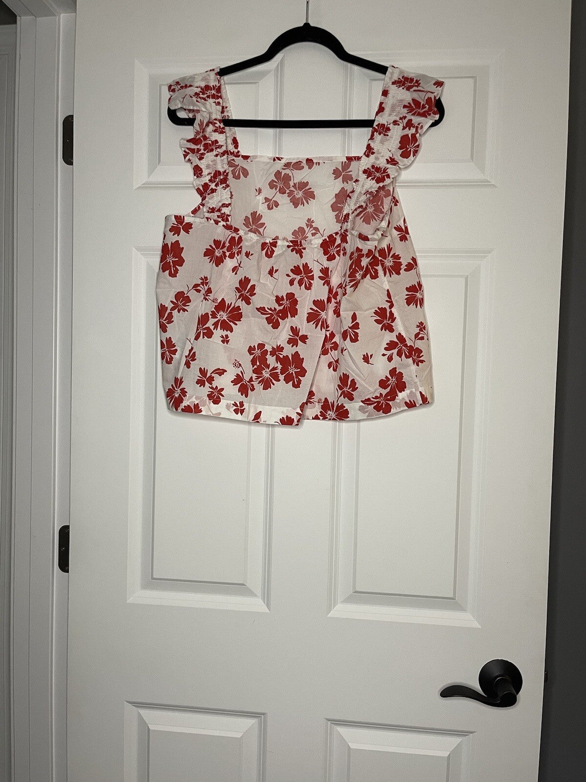 J Crew Sleeveless Ruffle Blouse Large White With Red Floral 