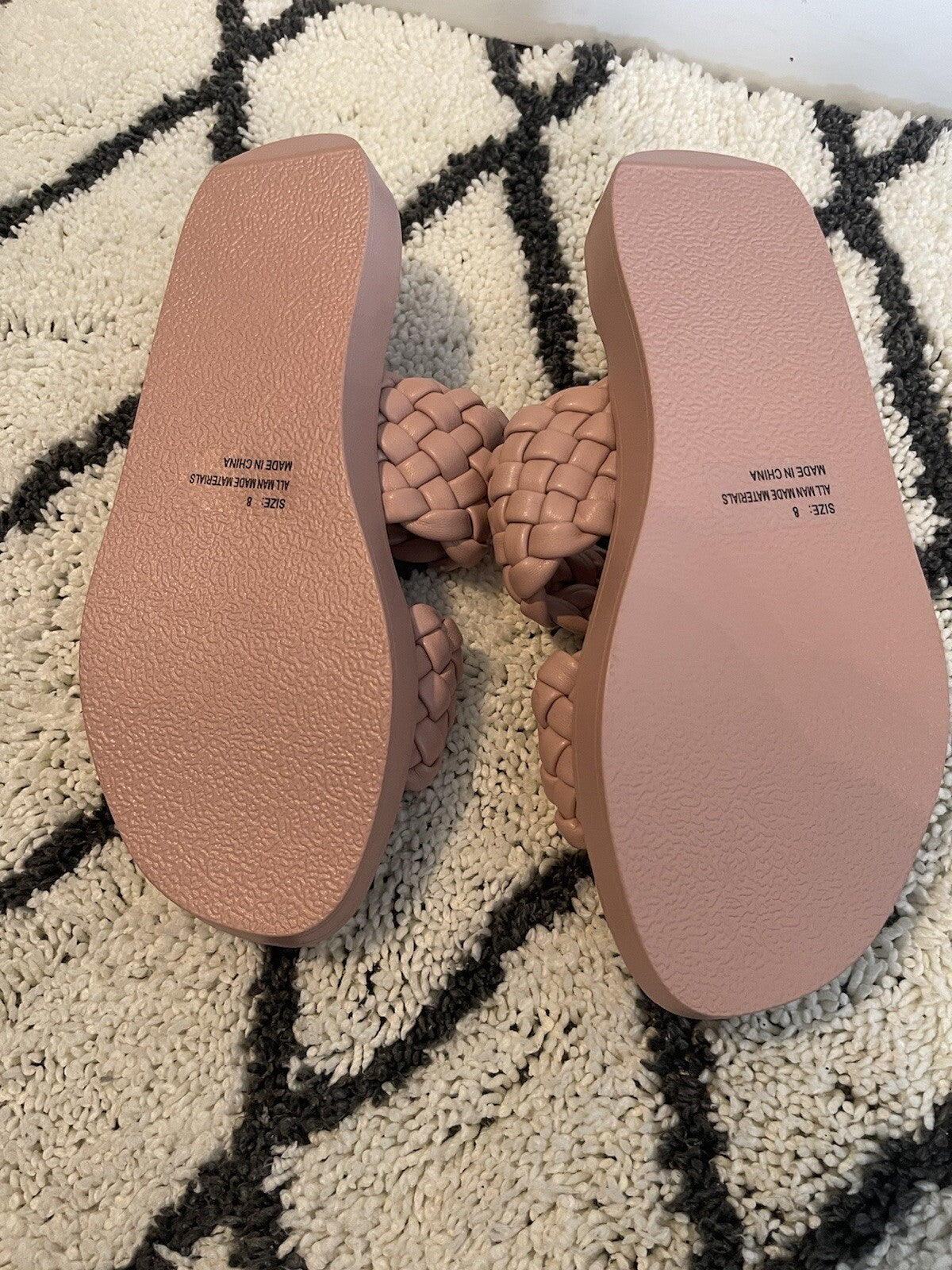 Quipid strappy sandals pink size 8 brand new