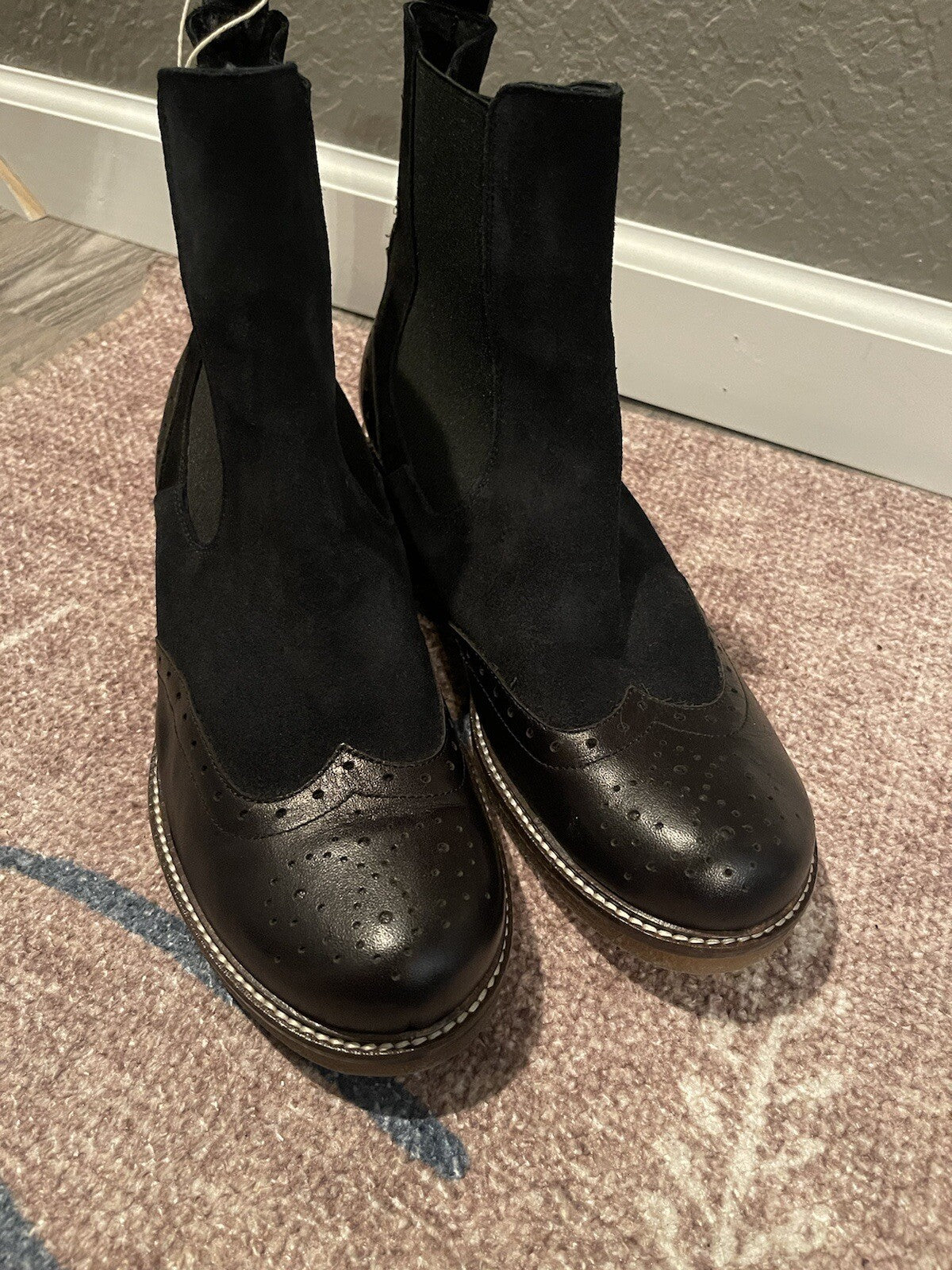 Donna Piu boots black size 10 brand new 