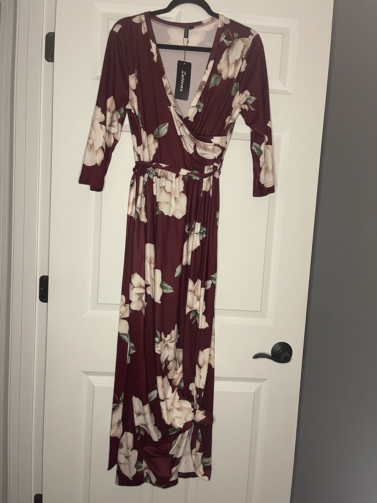 Zattcas Long Sleeve Dress Large Maroon With Multi Floral W Belt Nwt 