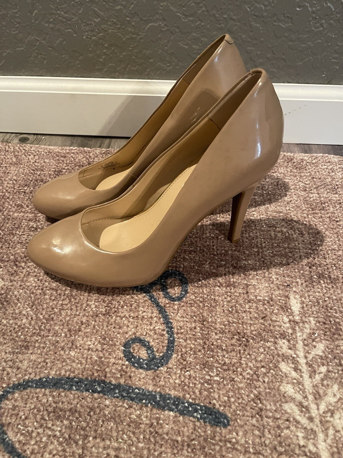 Jessica simpson pumps size 9.5 taupe Worn Once Some Small Markings