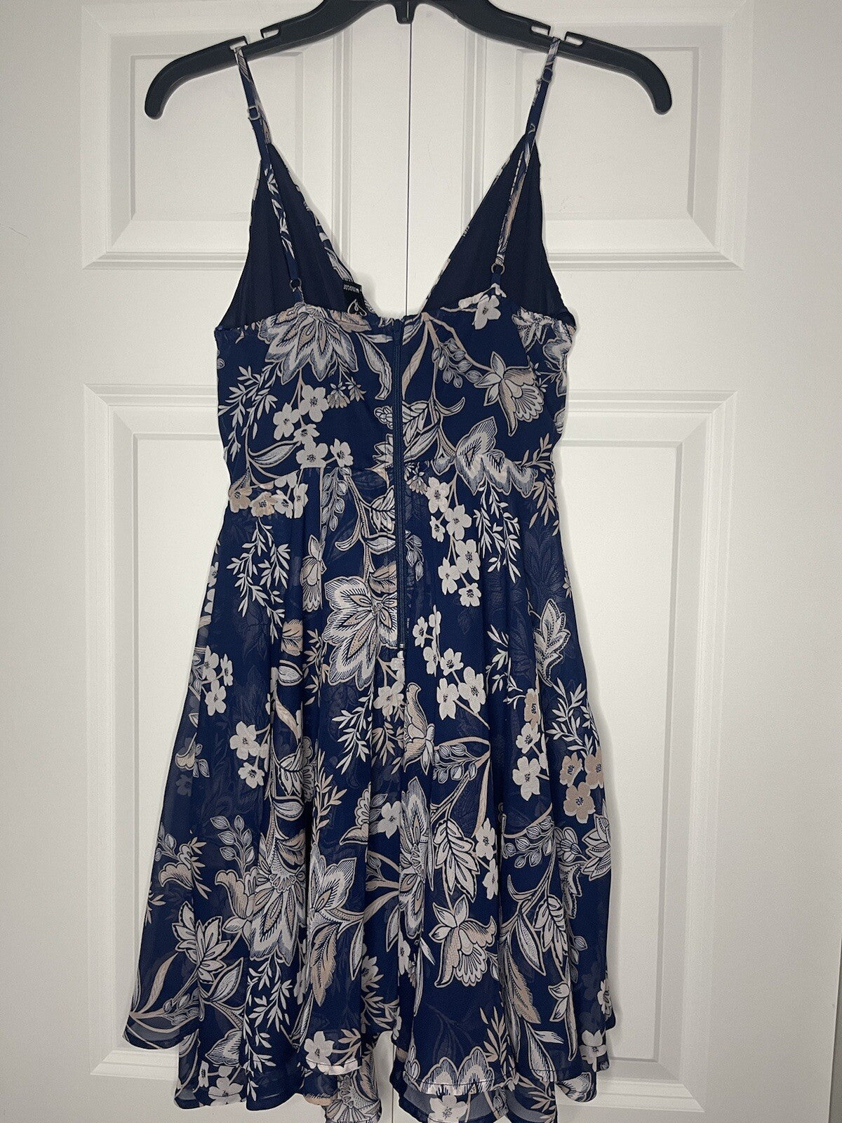 Windsor small sleeveless dress blue pink white floral 