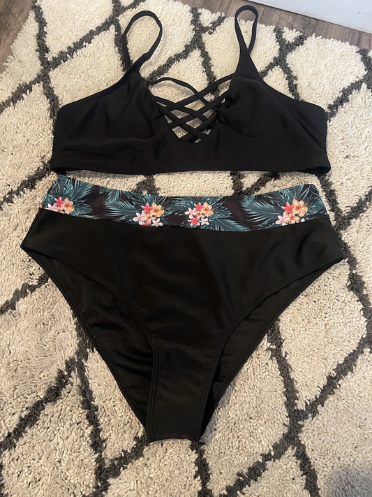 3 Piece Suit/coverup Top Xl Bottom L Coverup L