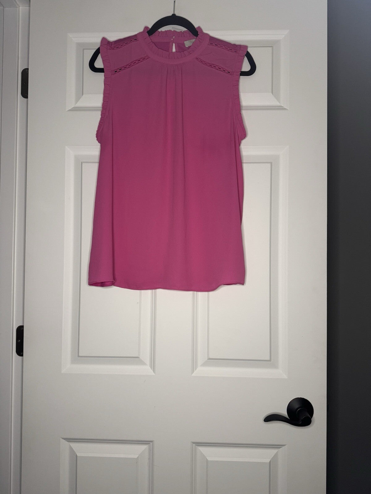 Loft Large Sleeveless Blouse Pink Ruffle Sleeve And Collar W Cut Outs Nwt