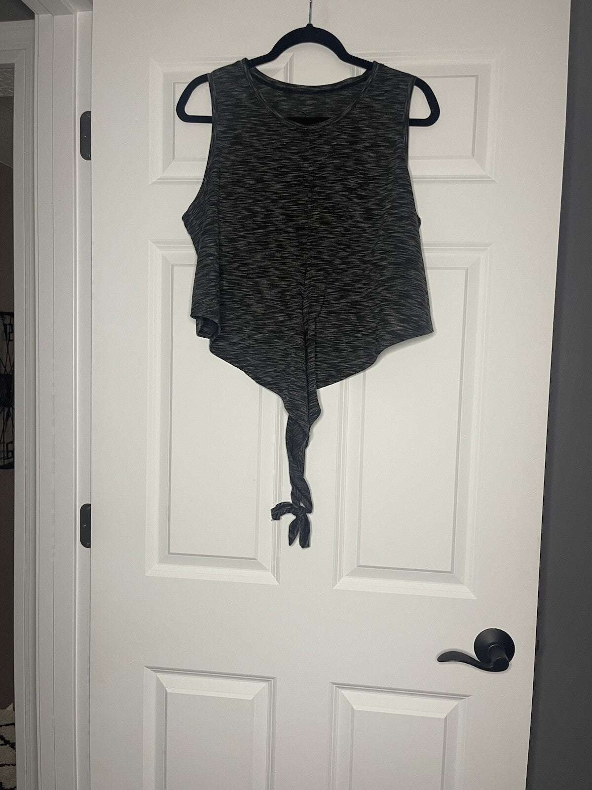 Zyia tie wrap tank xl black and white 