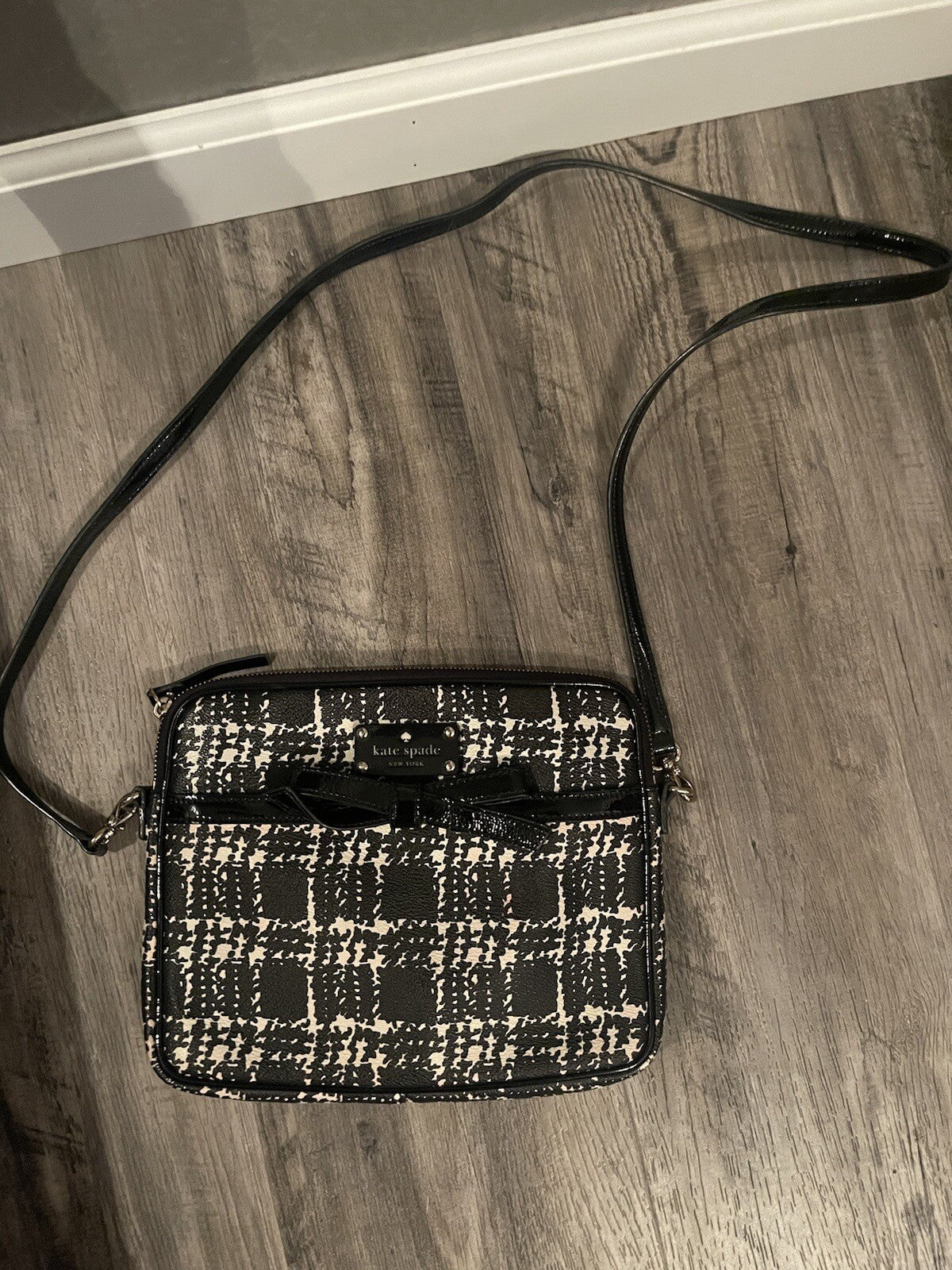 Kate Spade Black And Cream Print Crossbody Purse W Bow 