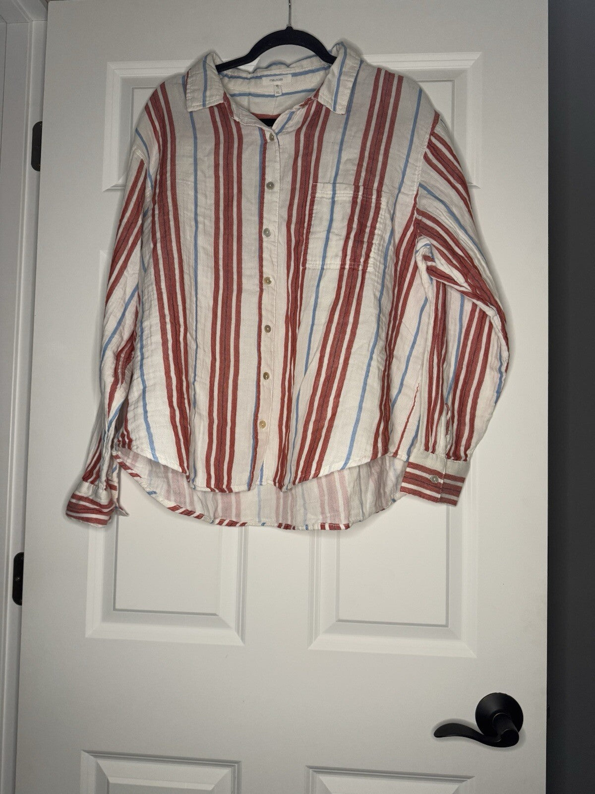 Maurice’s Long Sleeve Button Up Top White Blue Red Stripe Xl Nwt 36.90