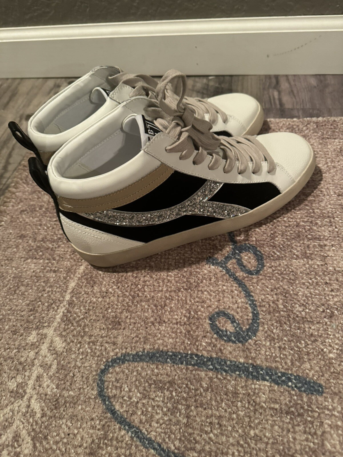 Gianni Bini Sneakers Black Beige Sparkle Size 10 Brand New Msrp 110.00