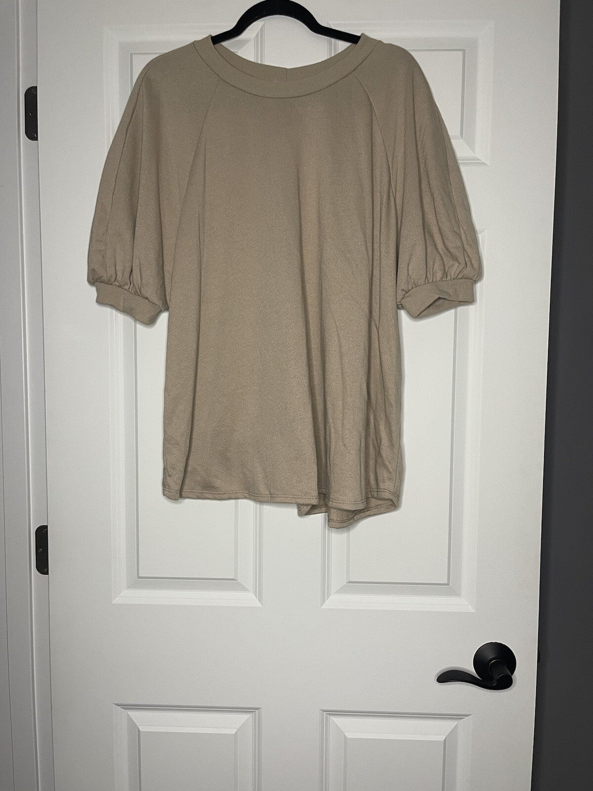 Cherish short sleeve sweatshirt tan medium NWT