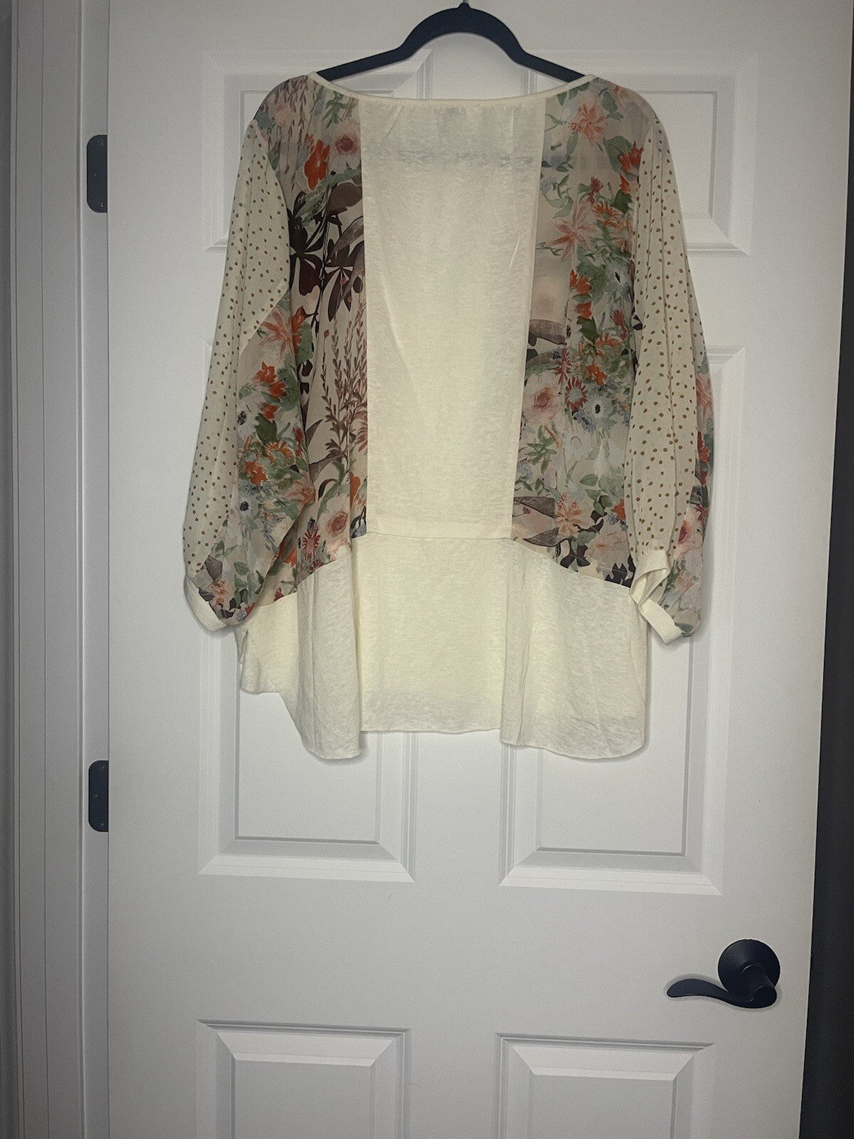 Umgee Flowy Sleeve Blouse W Sheer On Sleeve And Sides Xl Cream Multi Floral Nwt