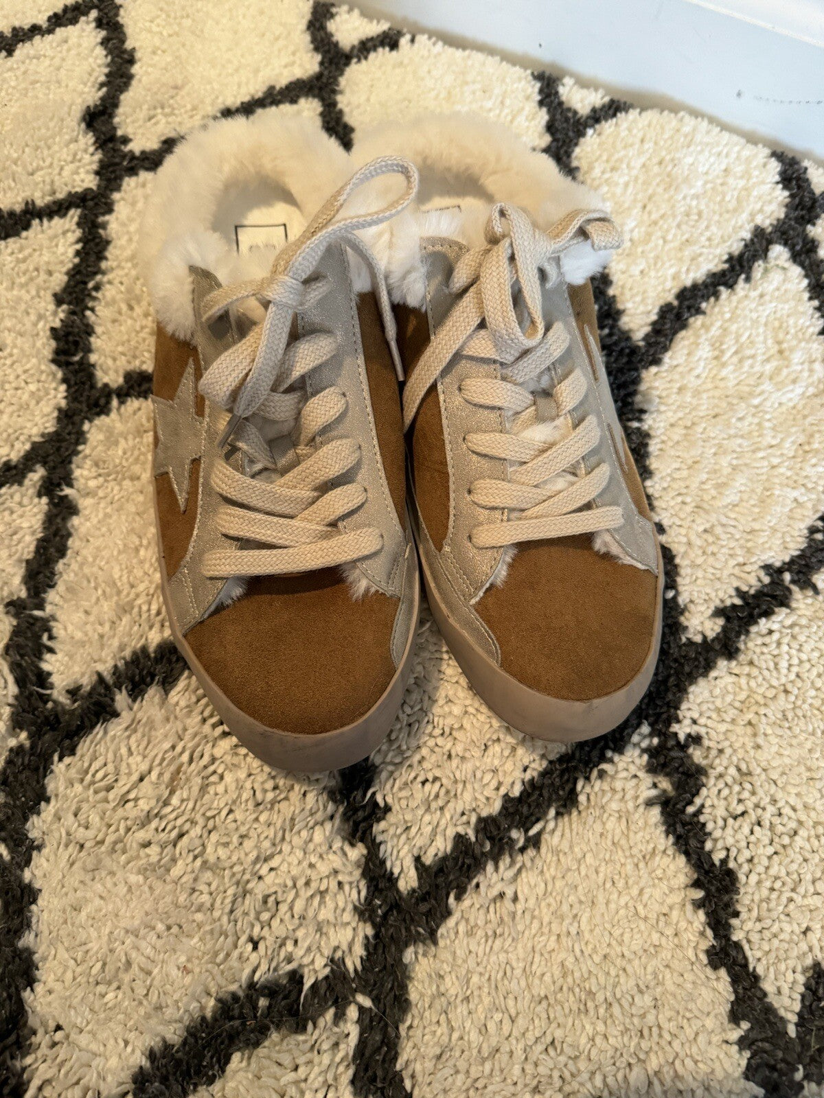 Shu Shop Slip On Sneakers Size 8.5 Brown Beige