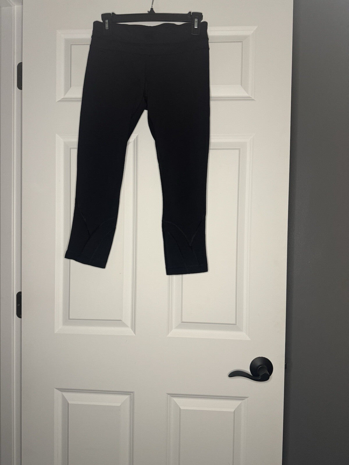 Lululemon Cropped Black Leggings With Back Zipper Size 6