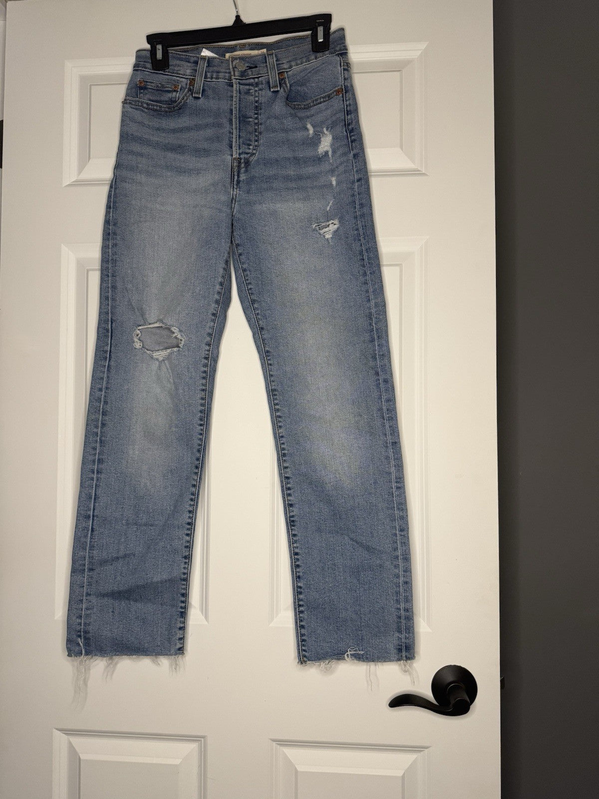 Levi Strauss Wedgie Straight 26 Distressed 